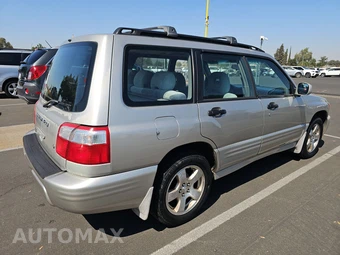 2001 Subaru Forester S w/Premium Pkg - miniatura 4