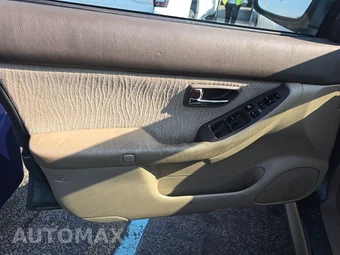 2001 Subaru Outback Wagon w/GB Equipment - miniatura 9