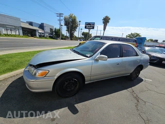 2001 Toyota Camry LE — samochód z USA z aukcji Manheim, oferta Kup Teraz w AUTOMAX