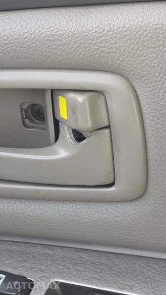 2001 Toyota Sequoia Limited – miniatura 36