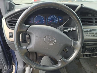 2001 Toyota Sienna XLE 114.2" WB – miniatura 10
