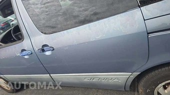 2001 Toyota Sienna XLE 114.2" WB – miniatura 26