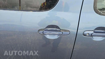 2001 Toyota Sienna XLE 114.2" WB – miniatura 41