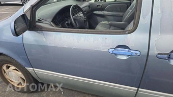 2001 Toyota Sienna XLE 114.2" WB – miniatura 44