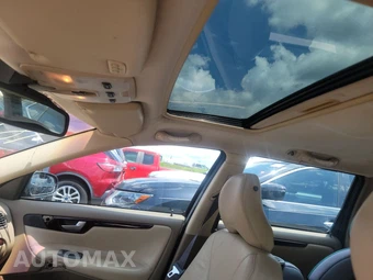 2001 Volvo V70 2.4 w/Moonroof – miniatura 17