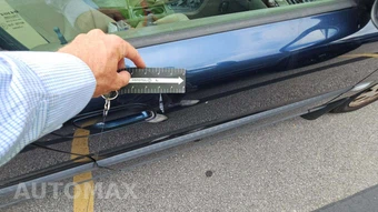 2001 Volvo V70 2.4 w/Moonroof – miniatura 26