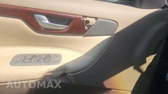 2001 Volvo V70 2.4 w/Moonroof – miniatura 27