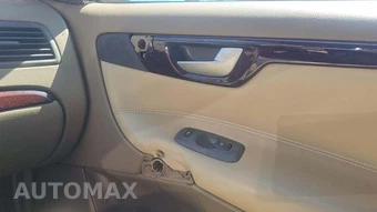 2001 Volvo V70 2.4 w/Moonroof – miniatura 29