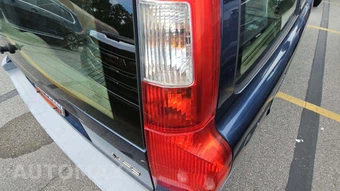 2001 Volvo V70 2.4 w/Moonroof – miniatura 36
