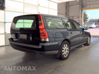 2001 Volvo V70 2.4 w/Moonroof – miniatura 4