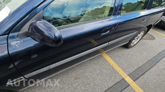 2001 Volvo V70 2.4 w/Moonroof – miniatura 40