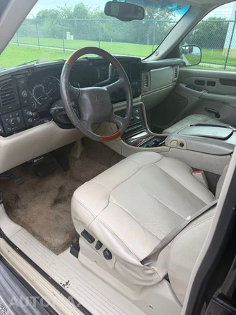 2002 Cadillac Escalade – miniatura 9