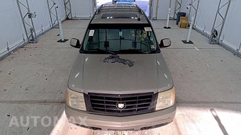 2002 Cadillac Escalade – miniatura 2