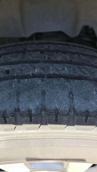 2002 Chevrolet Avalanche 1500 Crew Cab Short Bed – miniatura 28