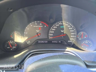 2002 Chevrolet Corvette Convertible - miniatura 6