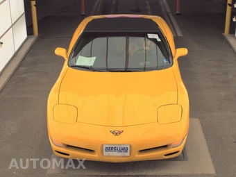 2002 Chevrolet Corvette Convertible – miniatura 2