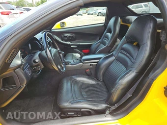 2002 Chevrolet Corvette Convertible – miniatura 3