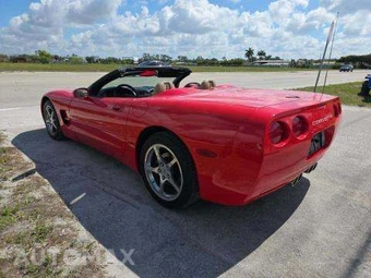2002 Chevrolet Corvette Convertible – miniatura 2