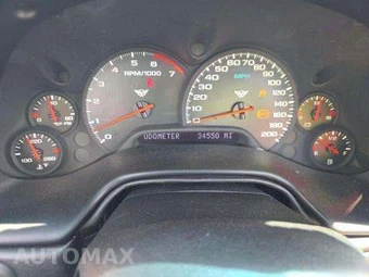2002 Chevrolet Corvette Convertible – miniatura 9