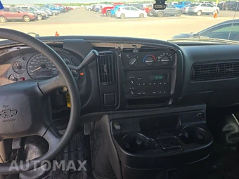 2002 Chevrolet Express G3500 Passenger Van 155.0" WB - miniatura 11
