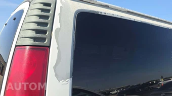 2002 Chevrolet Express G3500 Passenger Van 155.0" WB - miniatura 25