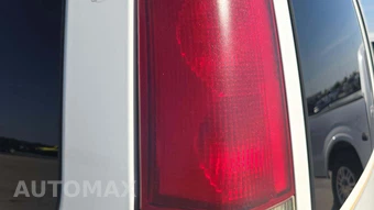 2002 Chevrolet Express G3500 Passenger Van 155.0" WB - miniatura 37
