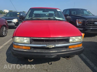2002 Chevrolet S-10 Base Extended Cab Medium Bed 1SB w/Rear LH Door - miniatura 2