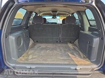 2002 Chevrolet Tahoe LS – miniatura 16