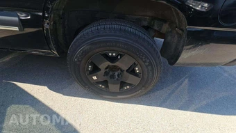2002 Chevrolet Tahoe LT - miniatura 18