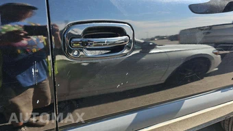 2002 Chevrolet Tahoe LT - miniatura 19