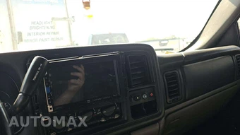 2002 Chevrolet Tahoe LT - miniatura 24