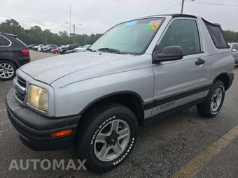 2002 Chevrolet Tracker Base