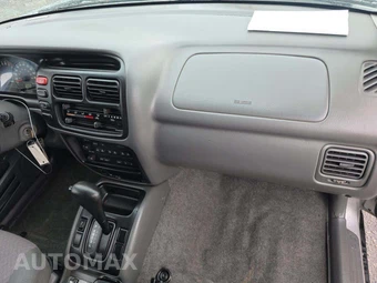 2002 Chevrolet Tracker Base - miniatura 19