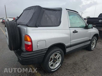 2002 Chevrolet Tracker Base - miniatura 3