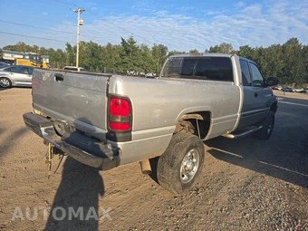 2002 Dodge Ram 2500 Crew Cab Medium Bed - miniatura 4