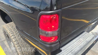 2002 Dodge Ram 2500 Crew Cab Medium Bed – miniatura 38