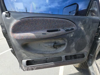 2002 Dodge Ram 2500 Crew Cab Medium Bed – miniatura 9