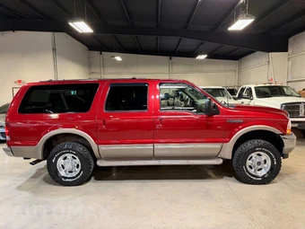 2002 Ford Excursion Limited - miniatura 8