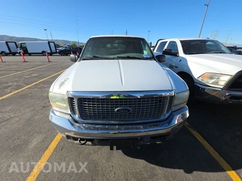 2002 Ford Excursion XLT - miniatura 2