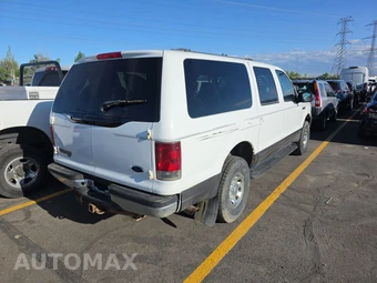 2002 Ford Excursion XLT - miniatura 4