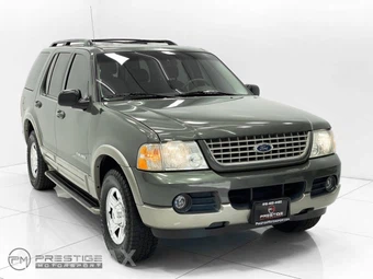 2002 Ford Explorer Eddie Bauer - miniatura 11