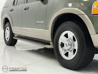 2002 Ford Explorer Eddie Bauer - miniatura 13
