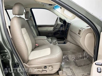 2002 Ford Explorer Eddie Bauer - miniatura 14