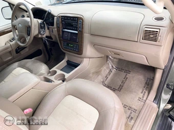 2002 Ford Explorer Eddie Bauer - miniatura 15