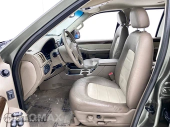 2002 Ford Explorer Eddie Bauer - miniatura 17