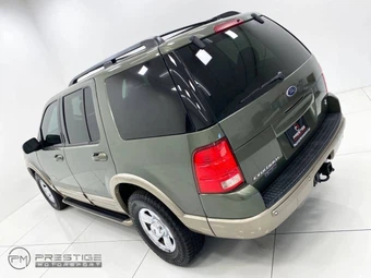 2002 Ford Explorer Eddie Bauer - miniatura 26