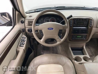 2002 Ford Explorer Eddie Bauer - miniatura 46