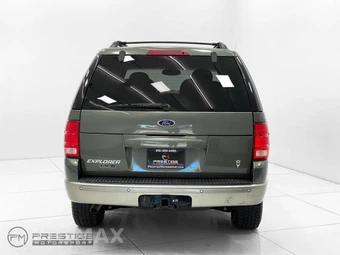 2002 Ford Explorer Eddie Bauer - miniatura 5