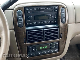 2002 Ford Explorer Eddie Bauer - miniatura 50