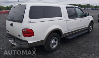 2002 Ford F-150 Lariat Crew Cab Short Bed - miniatura 4
